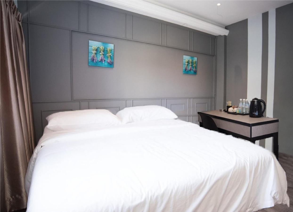 Sakura Hotel